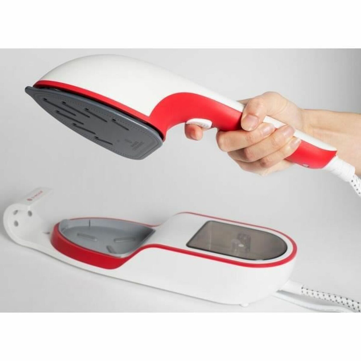 Vertical steam iron Singer SWP-SMART 1500 W