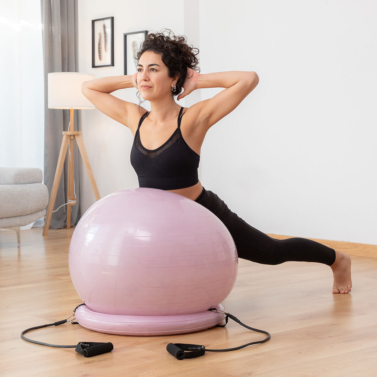 Pelota de yoga con anillo de estabilidad y bandas de resistencia